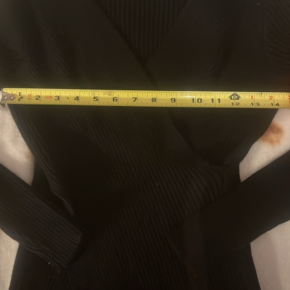 Qualfort size Medium black ribbed sweater - Picture 10 of 13